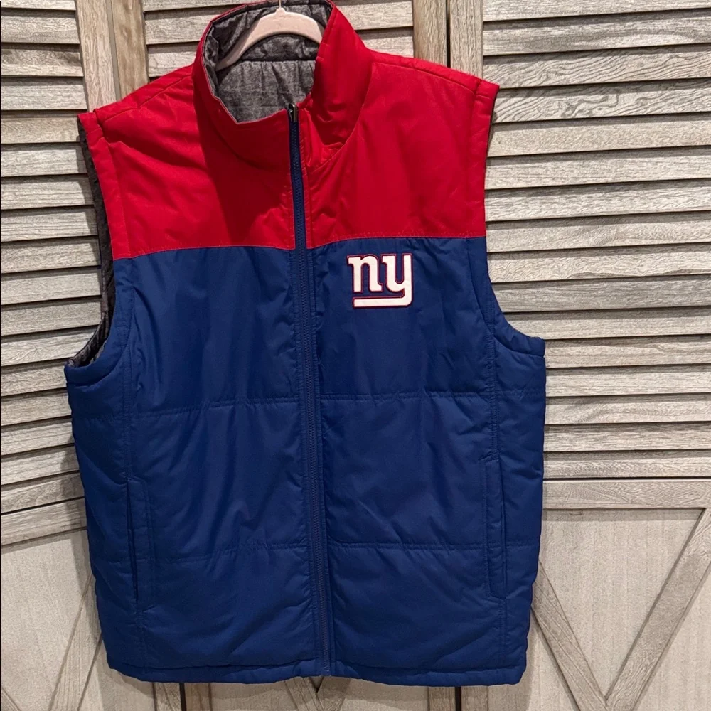 232. New York Giants Red & Navy Puffer Vest reversible size XL